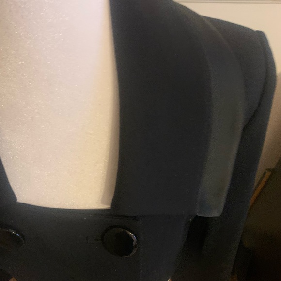 BEBE SHORT TUXEDO JACKET 🧥 - Picture 3 of 7